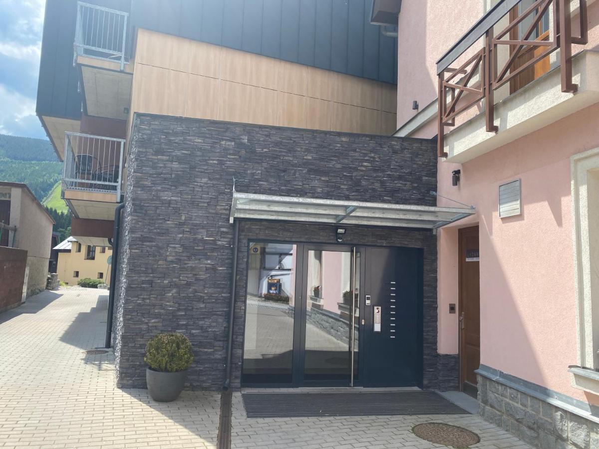 Residence Grand - Soukromy Apartman Spindleruv Mlyn Exterior photo